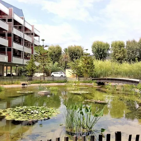 Spacieux Appt 3 Pieces Avec Terrasse Et Parking Au Lavandou - Fr-1-251-331 Ле-Лаванду