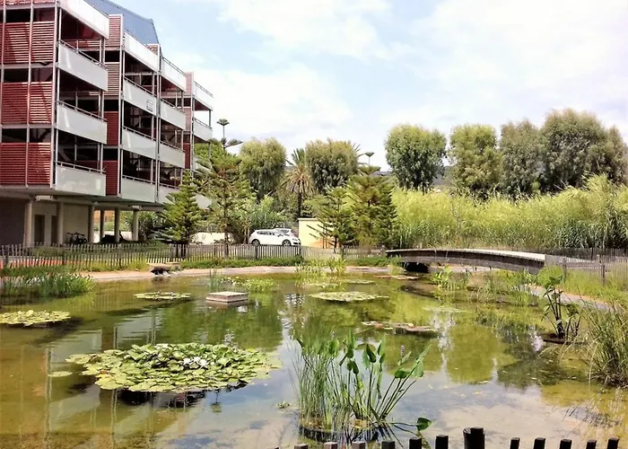 Spacieux Appt 3 Pieces Avec Terrasse Et Parking Au Lavandou - Fr-1-251-331 Ле-Лаванду